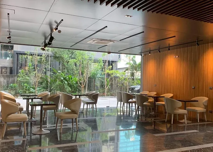 Rama 9 Hotel 4*