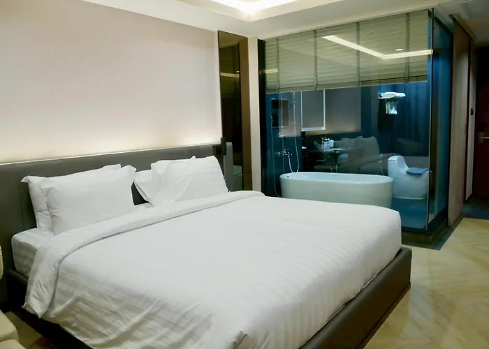 Hotel Rama 9 4*