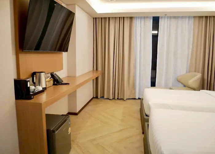 Rama 9 4*