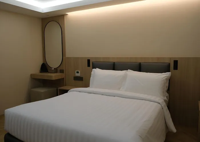 Rama 9 Hotel